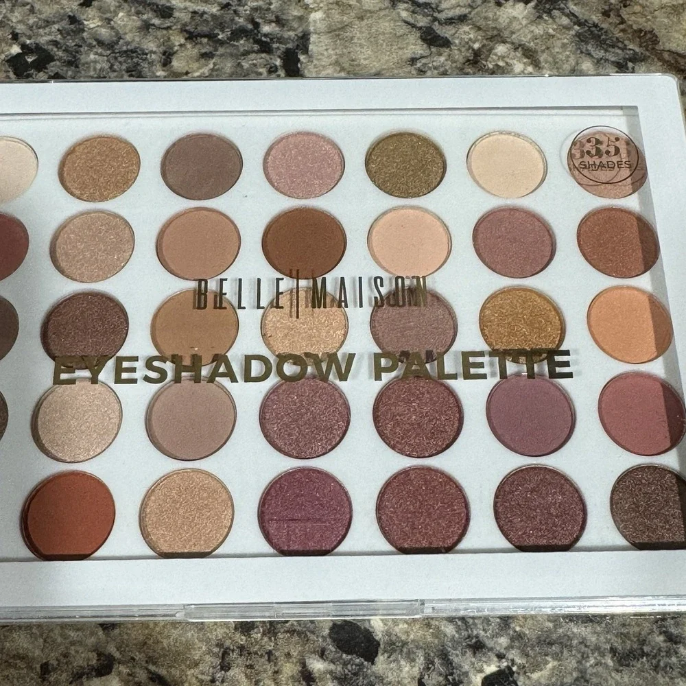 Belle‎ Maison eyeshadow palette 35 Colors Neutral Colors New